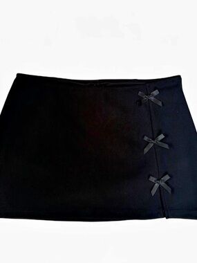 Free Haven Black Mini Skort L